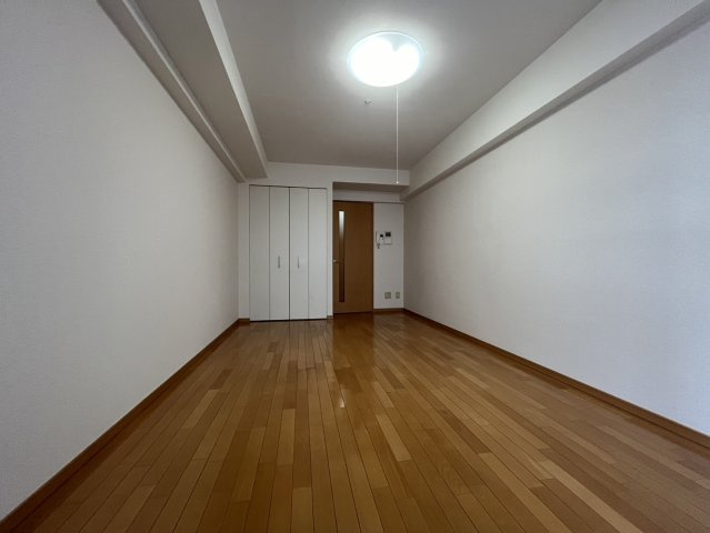 レジディア三宮東の寝室|同物件別部屋写真