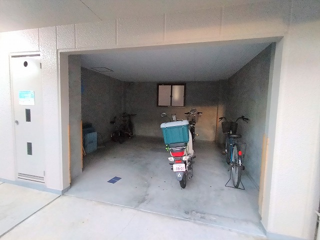 吹田市垂水町２丁目の店舗事務所