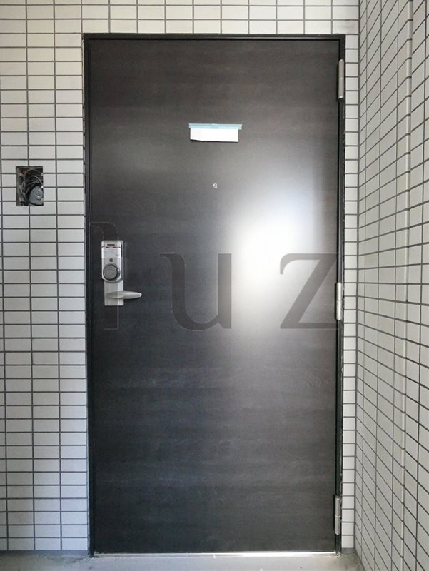 ガーラプレシャス横浜鶴見の玄関