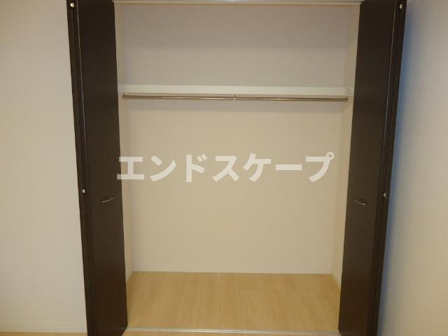 グランデの収納|クローゼット
高崎、前橋のお部屋探しはエンドスケープまで！お客様の理想お聞かせ下さい♪