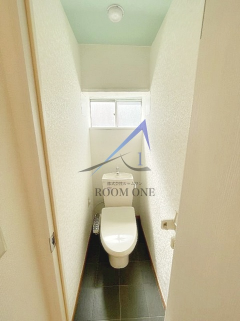 小豆沢4丁目戸建のトイレ|トイレです。