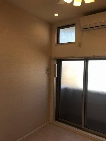 グランシエロ名古屋黄金の洋室