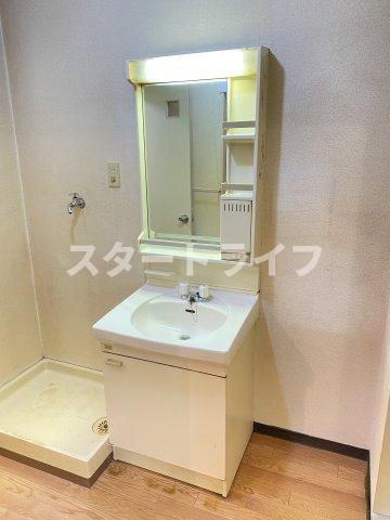 大阪市淀川区東三国６丁目の賃貸マンションの洗面所