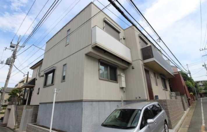 ワイズコート　ハウスメーカー施工　最上階　独立洗面台の外観