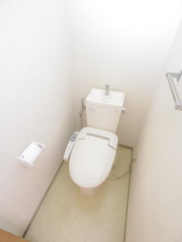 清瀬市松山２丁目の賃貸マンションのトイレ