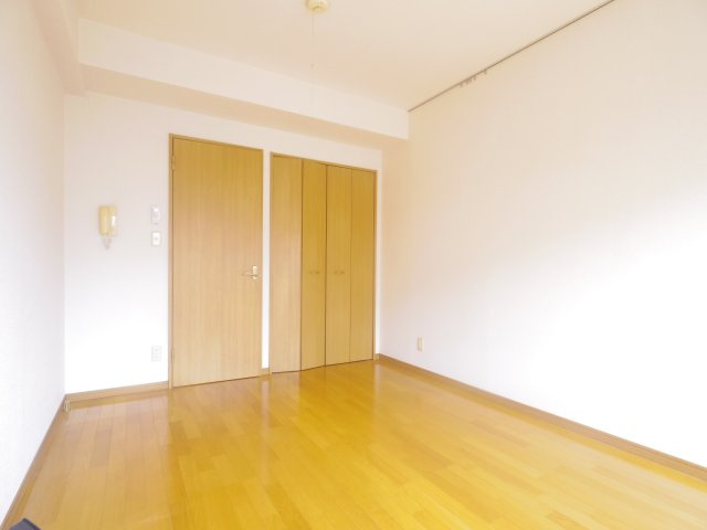 清瀬市松山２丁目の賃貸マンションの洋室