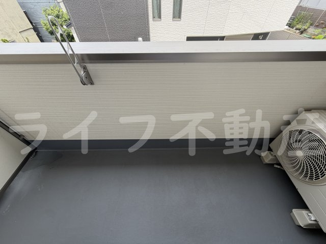 フジパレス駒林Ⅱのバルコニー