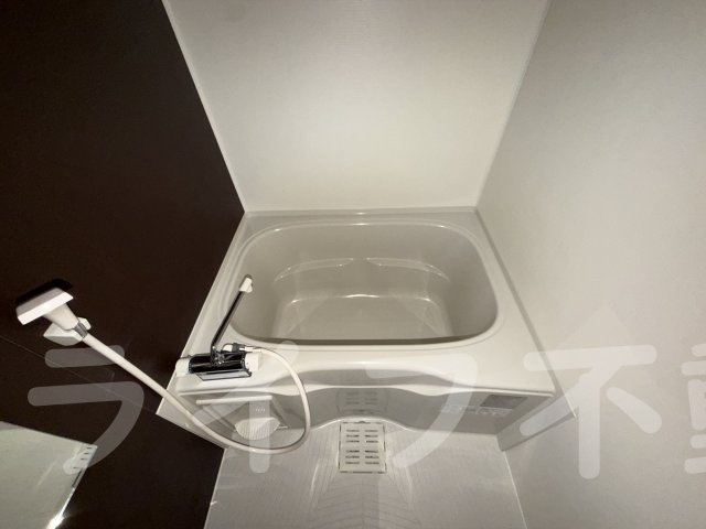 フジパレス駒林Ⅱの浴室