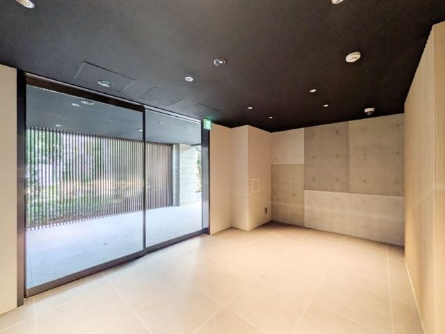 LEGALAND+NISHINOMIYA PARKSIDEのロビー