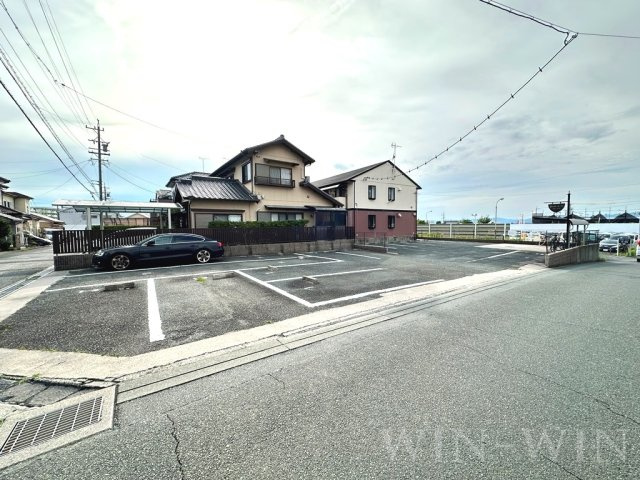 セジュールスールの駐車場