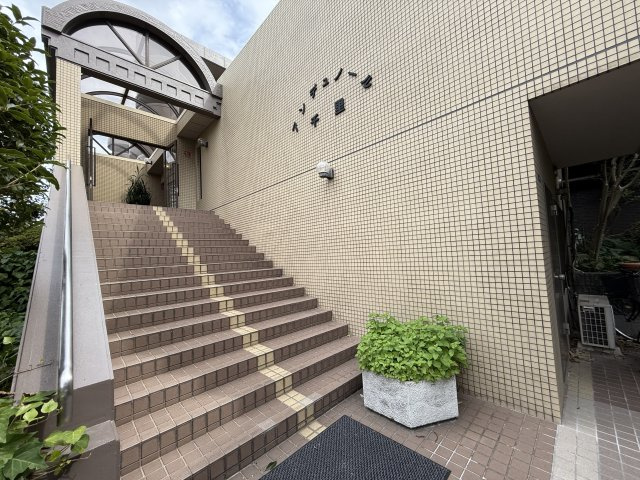 アンデュノール千里のエントランス