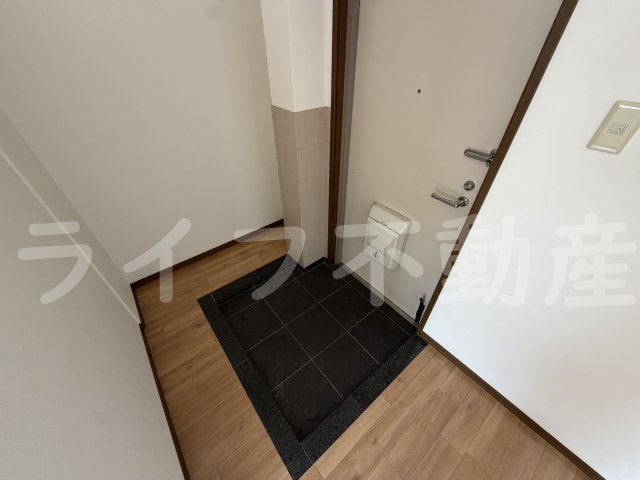 プラムハイツ2号棟の玄関|玄関です