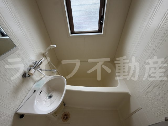 プラムハイツ2号棟の浴室|ゆったり過ごせるお風呂です