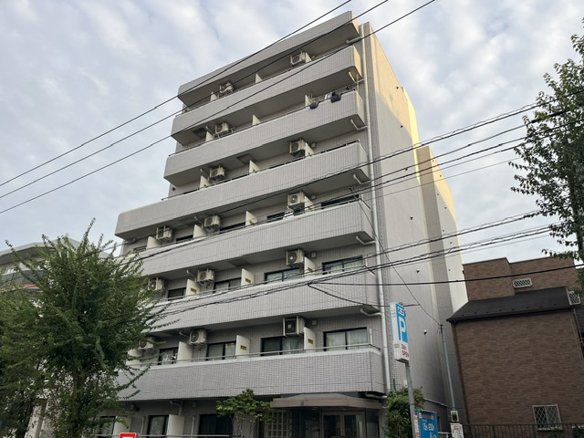 ヒルズ駒場東大前の外観