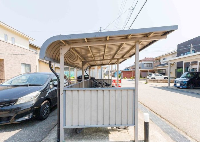 リビングタウン中川栄町　Ｂ