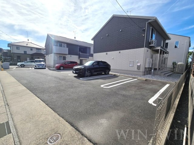 ソシエール東幸 A棟の駐車場