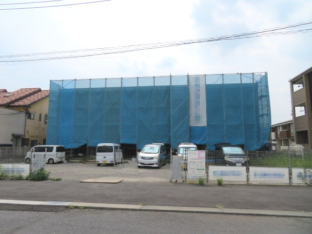 川口市大字藤兵衛新田の倉庫|建築中