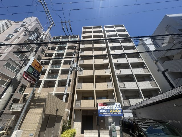 EST18の外観