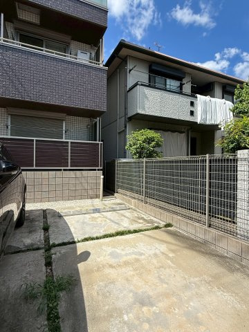 ラシーネ本陣　名古屋市賃貸　仲介手数料無料の駐車場