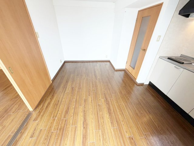 ハピネス吹田の洋室