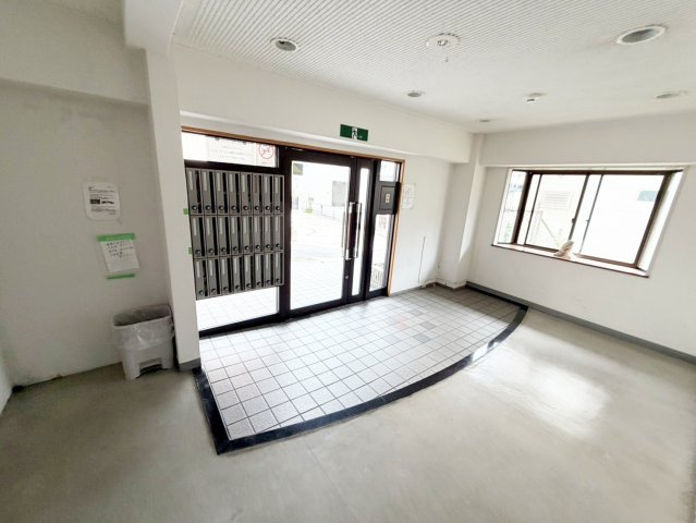 ハピネス吹田のロビー