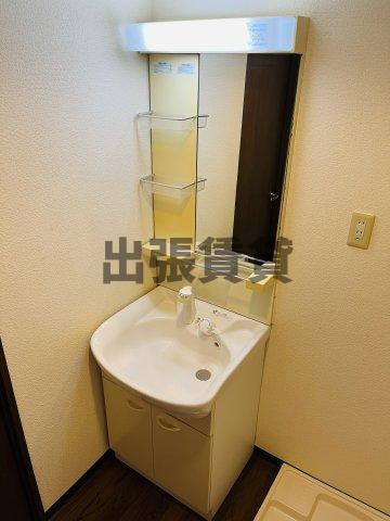 YOSHIX代官町の洗面所