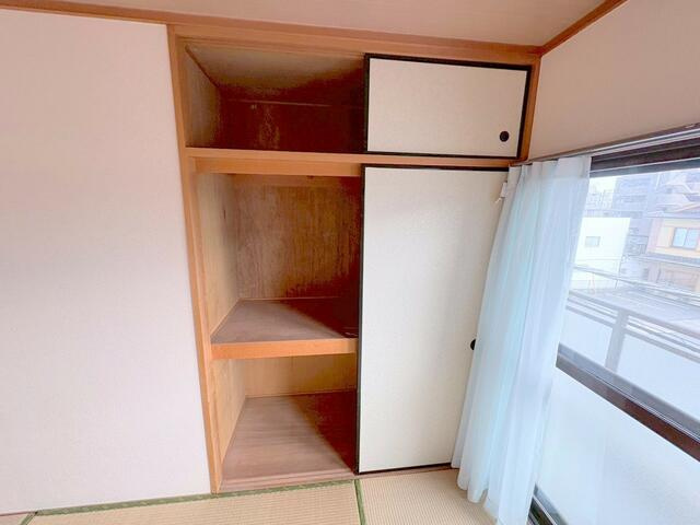 新潮通り一番館の収納