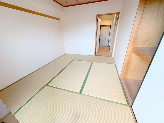 新潮通り一番館の和室