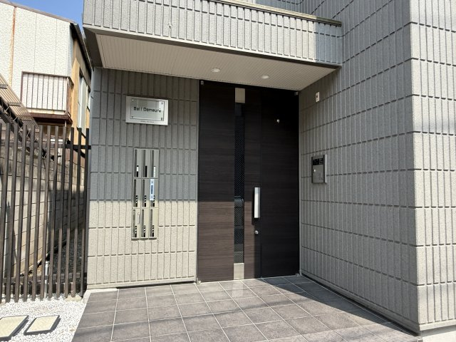 Ｂｅｌｌ　Ｄｅｍｅｕｒｅのエントランス