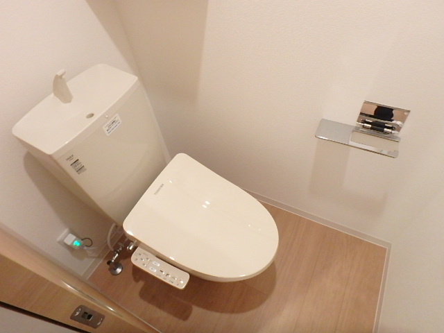 葛飾区亀有１丁目の賃貸マンションのトイレ