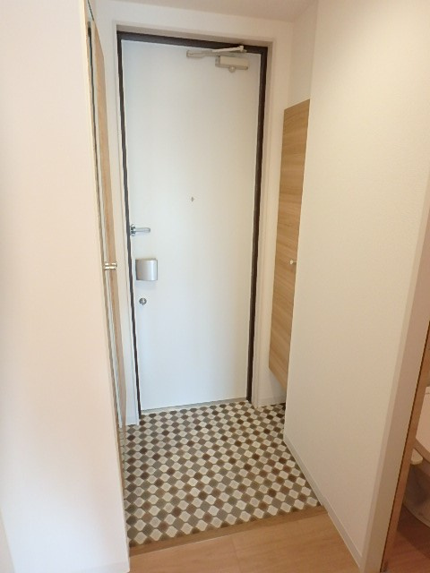 葛飾区亀有１丁目の賃貸マンションの玄関