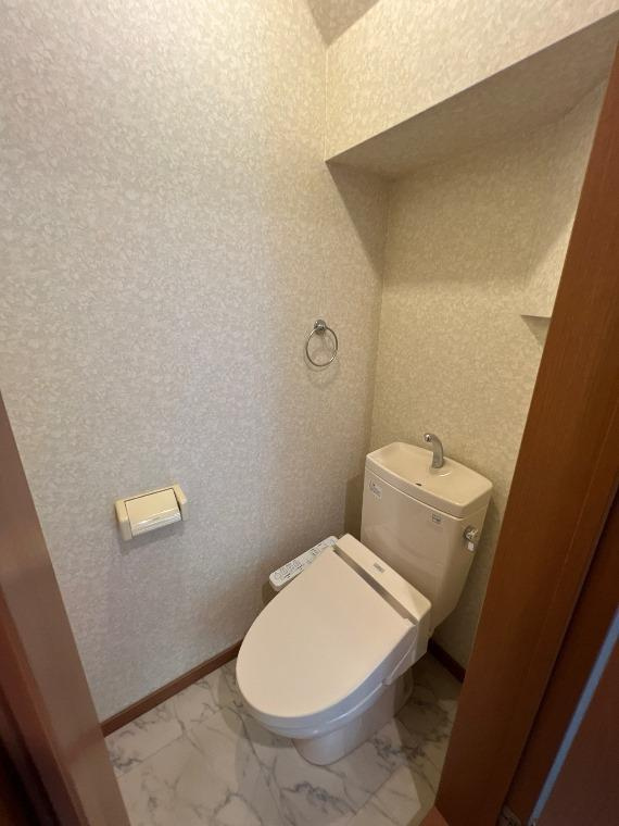 西品川戸建のトイレ