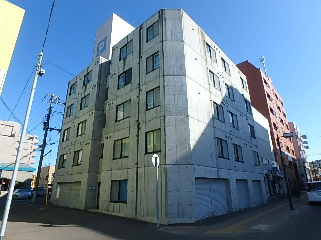 ブランノワール白石駅前
