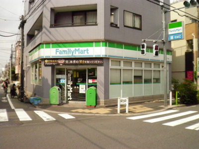 ファミリーマート蓮根二丁目店まで260ｍ