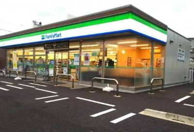 ファミリーマート愛知学院大学前店 徒歩6分。 460m