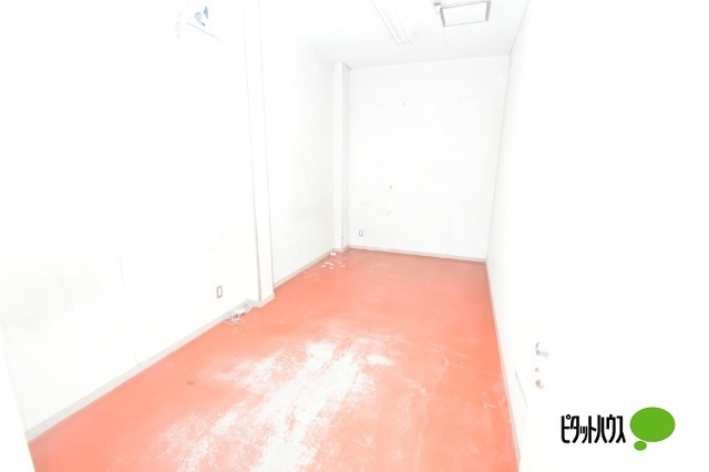 桐生市相生町貸店舗の内装