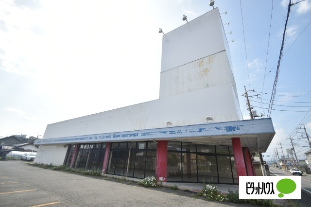 桐生市相生町貸店舗の外観