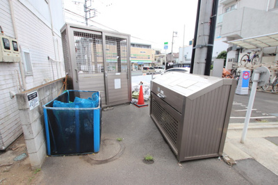 敷地内ゴミ置き場