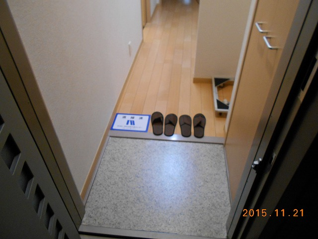 アルテールA棟の玄関