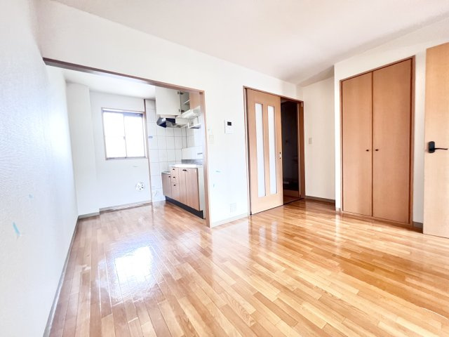 グランドールの居間・リビング|※別部屋参考写真