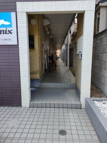 ユースフォーラム西瑞江Ｂのエントランス