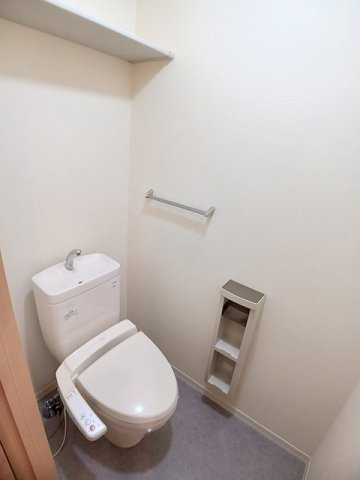 シャーメゾン西庄Ｂ棟のトイレ