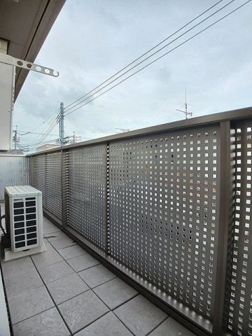 シャーメゾン西庄Ｂ棟のバルコニー