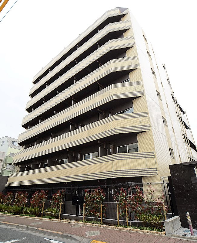 グランドコンシェルジュ氷川台の外観
