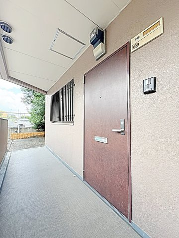 グリーンヒルズ浅井の玄関