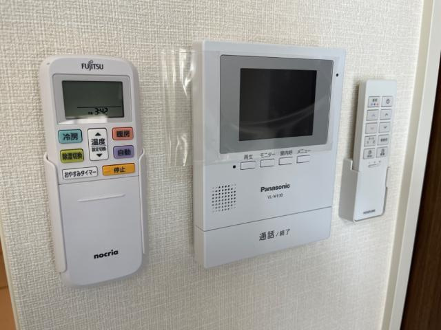 ファミーユ白山の内装|カメラ付きインターホン