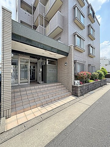 ラトゥール一社のエントランス