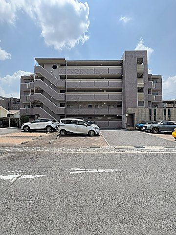 ラトゥール一社の外観