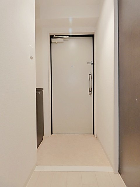 プランドール高社の玄関