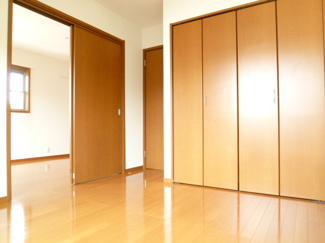 ●居室5.4帖。寝室にご利用ください。
